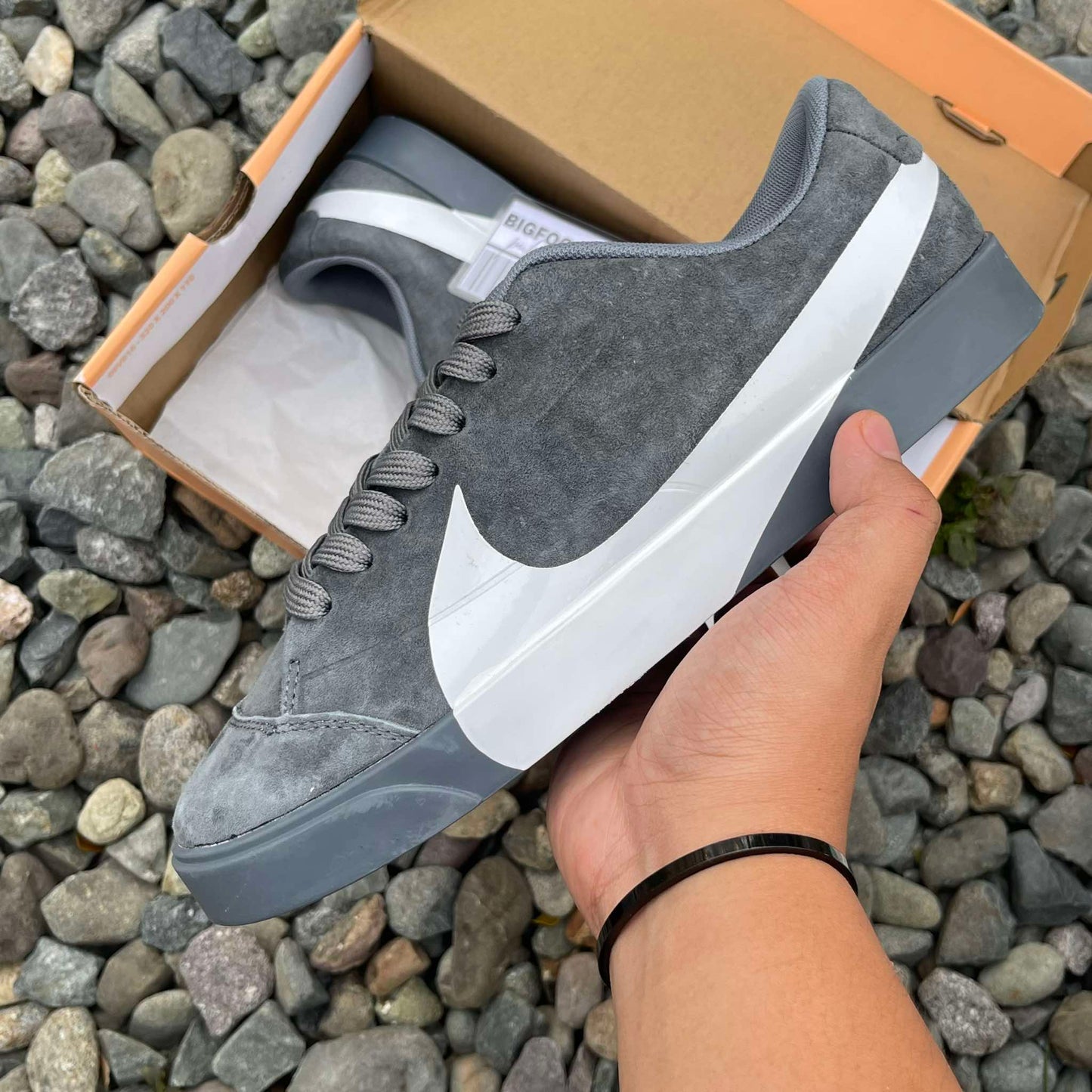 Blazer Jumbo 77 Low Suede (GRAY)