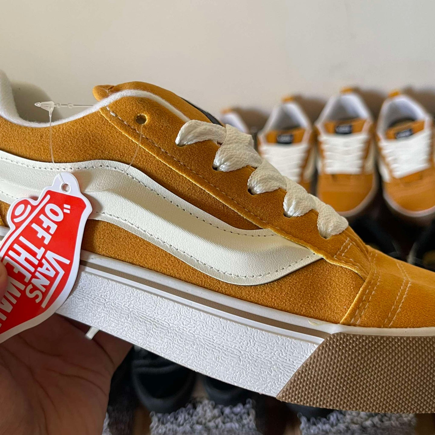 VANS KNU (HONEY YELLOW)