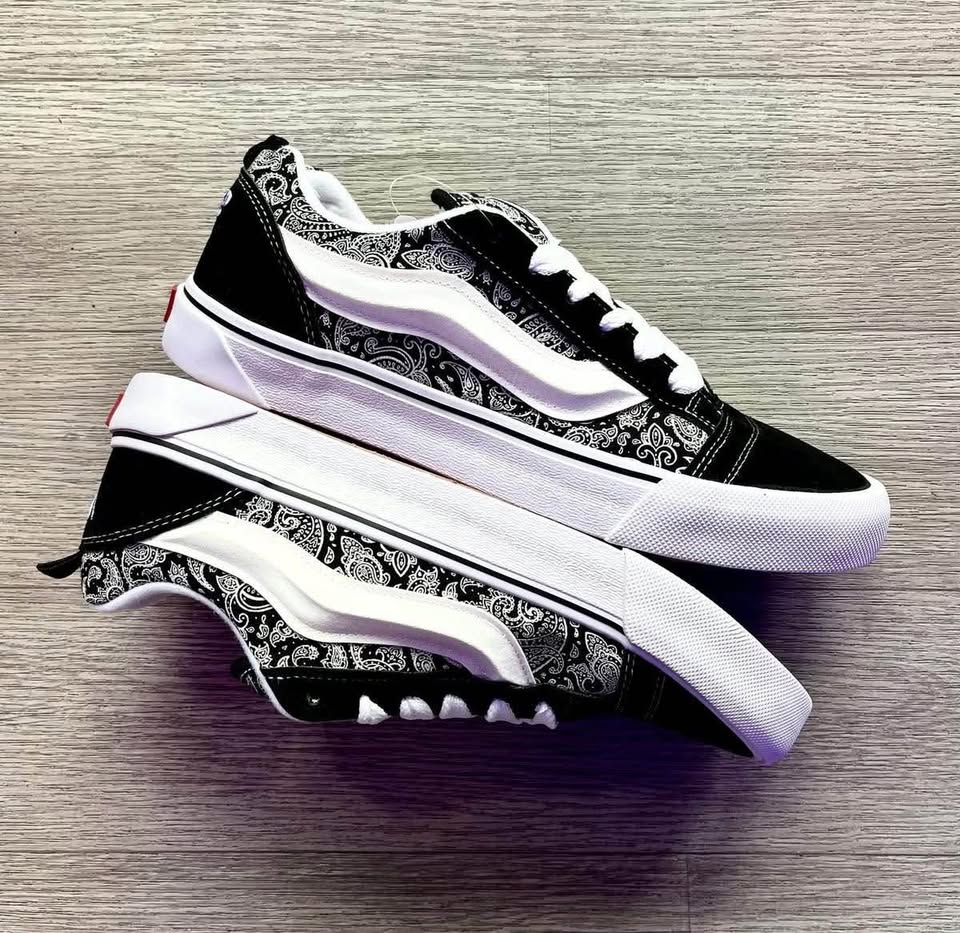 VANS KNU (BANDANA)