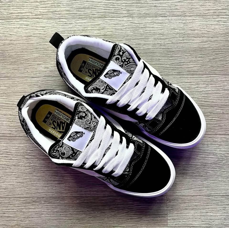 VANS KNU (BANDANA)