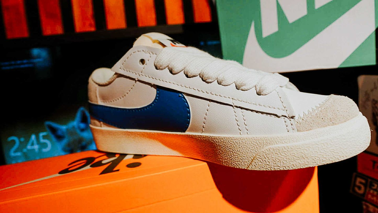 Blazer Jumbo 77 Low (WHITE BLUE)