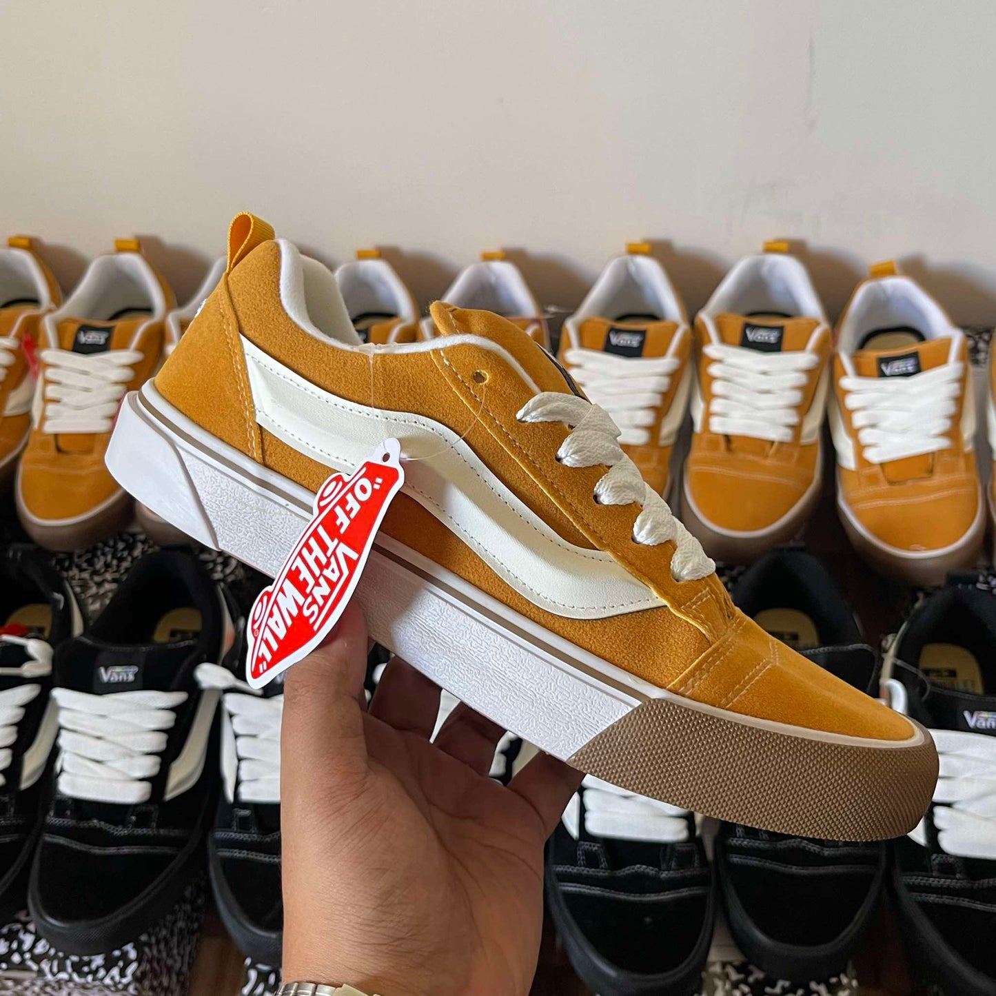 VANS KNU (HONEY YELLOW)